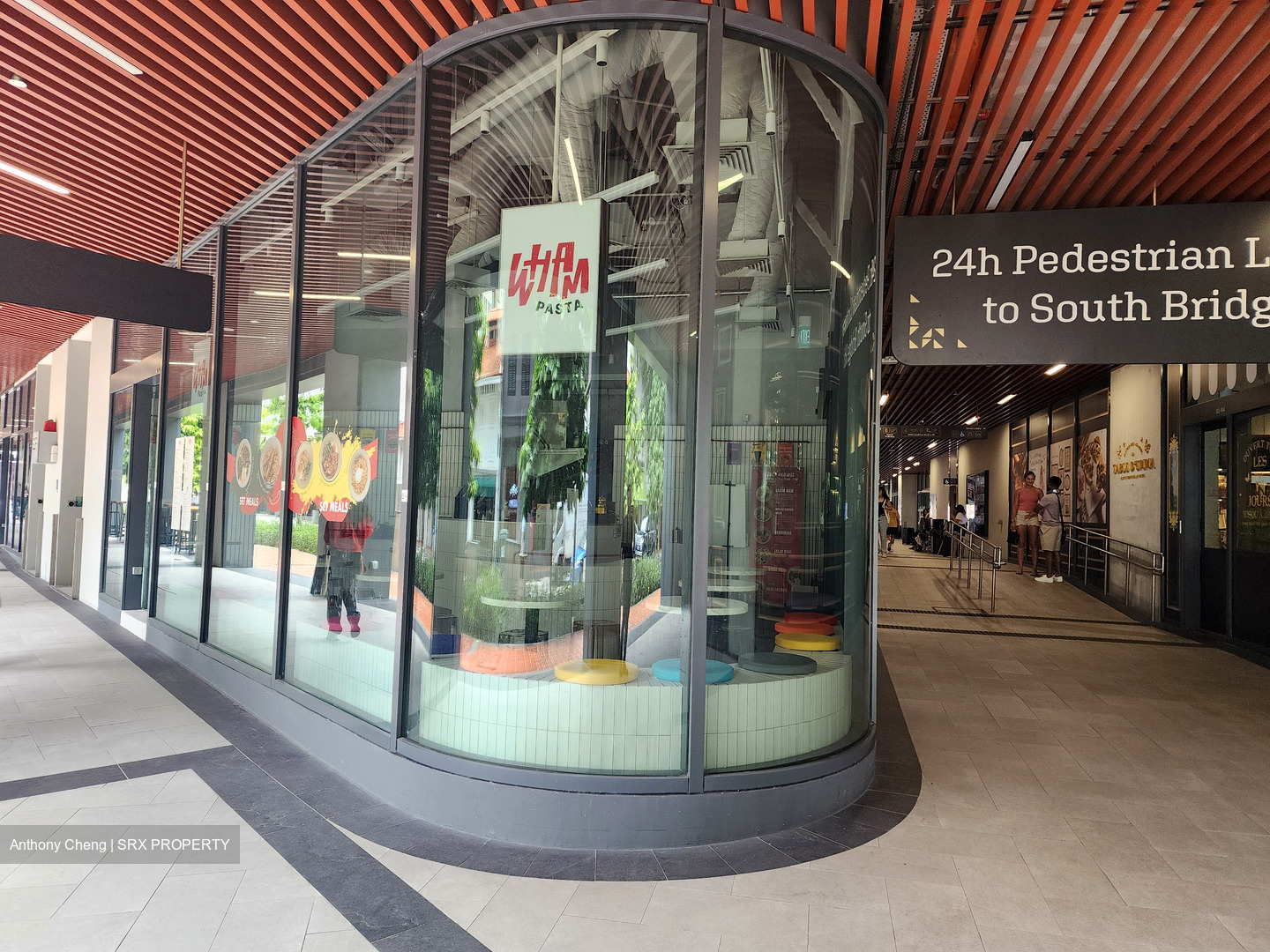 Club Street (D1), Retail #487042051